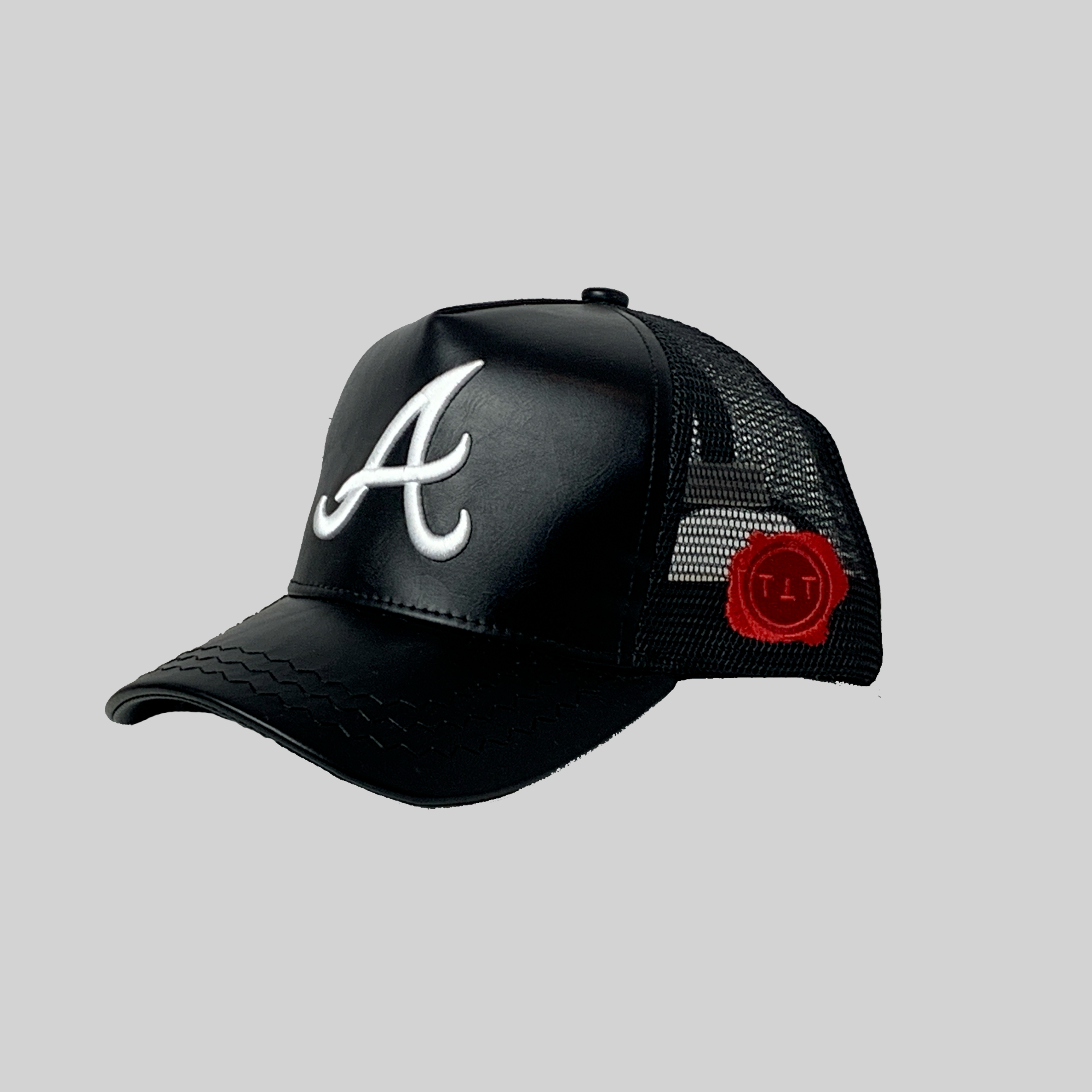 A LOGO TRUCKER HAT