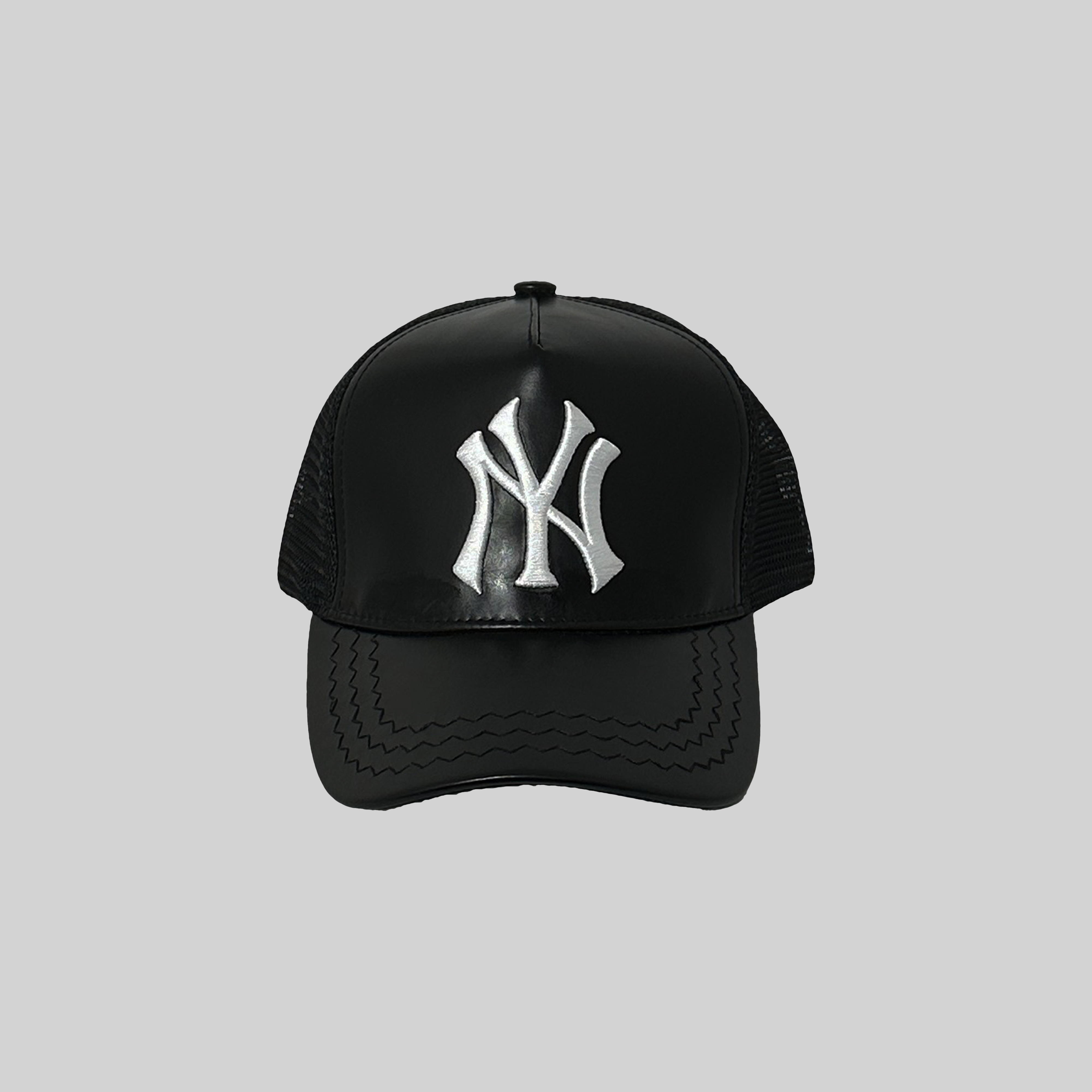 NY LOGO TRUCKER