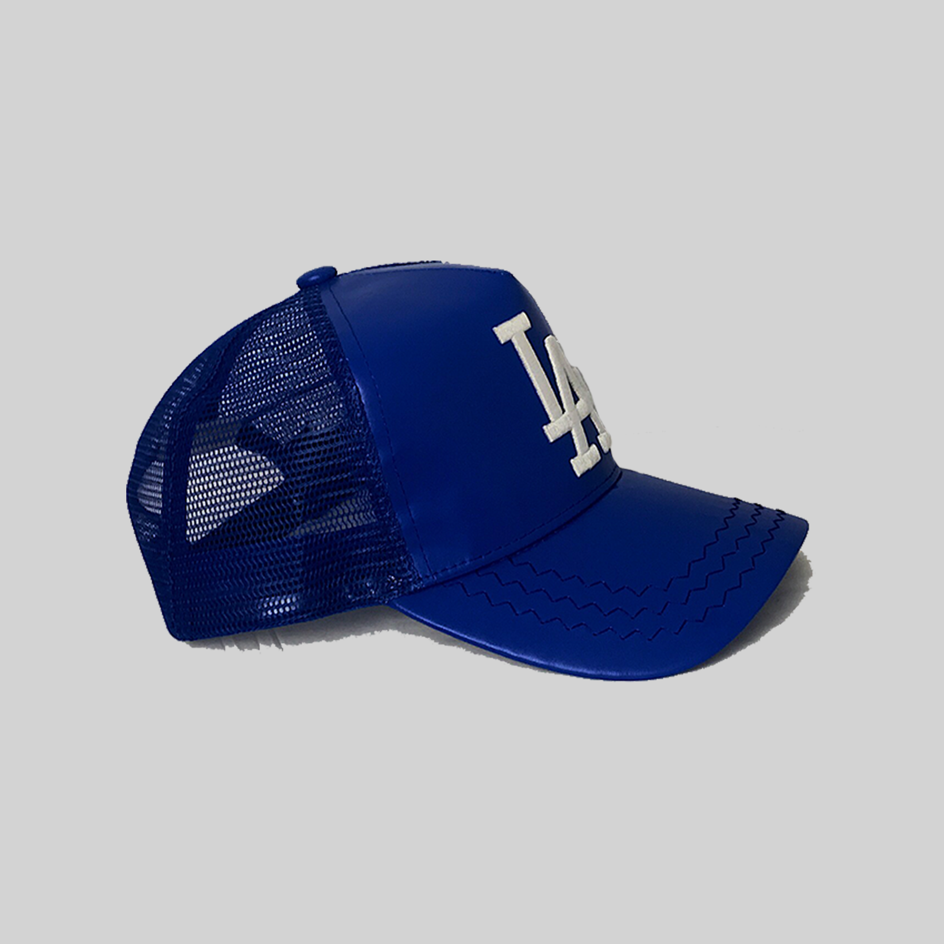 LA LOGO TUCKER HAT